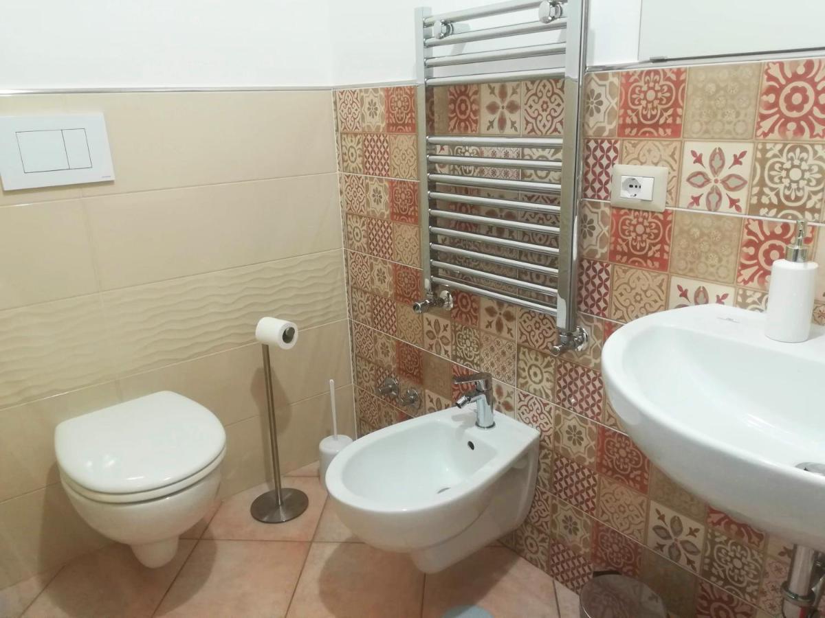 Bed and Breakfast Il Vialetto Dei Limoni Вико-Экуенсе Экстерьер фото