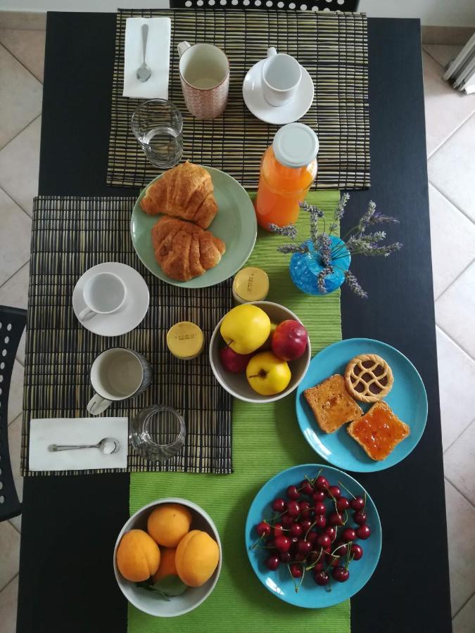 Bed and Breakfast Il Vialetto Dei Limoni Вико-Экуенсе Экстерьер фото